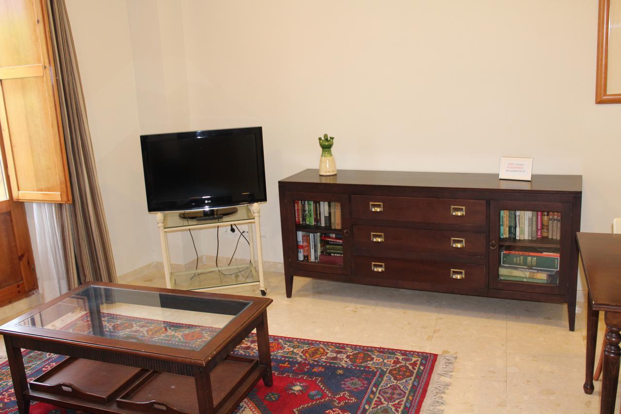 Apartaments St. Jordi Comtal Барселона Экстерьер фото