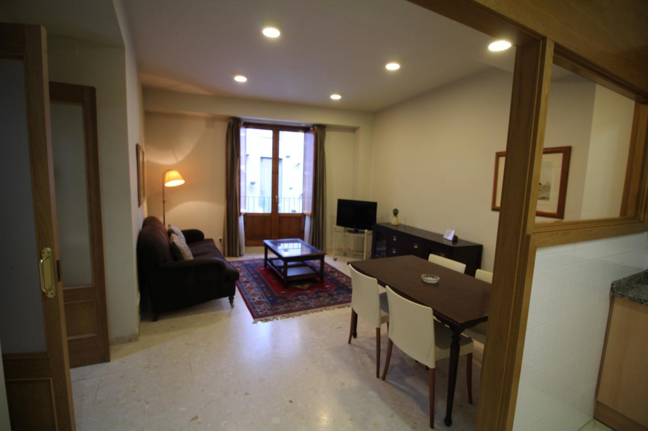 Apartaments St. Jordi Comtal Барселона Экстерьер фото