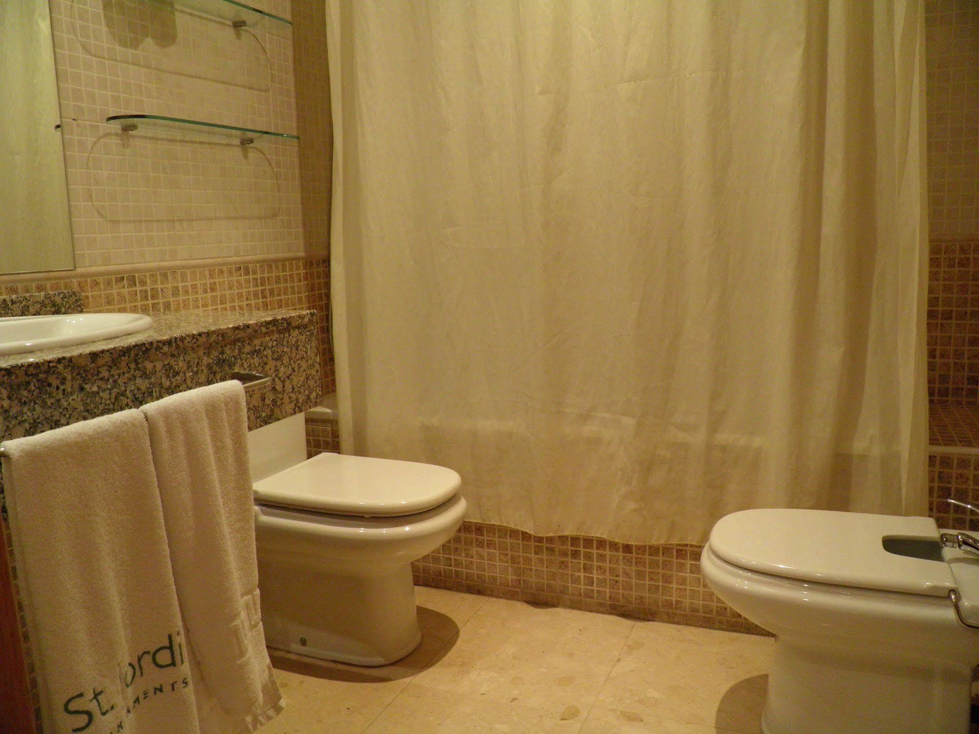 Apartaments St. Jordi Comtal Барселона Экстерьер фото
